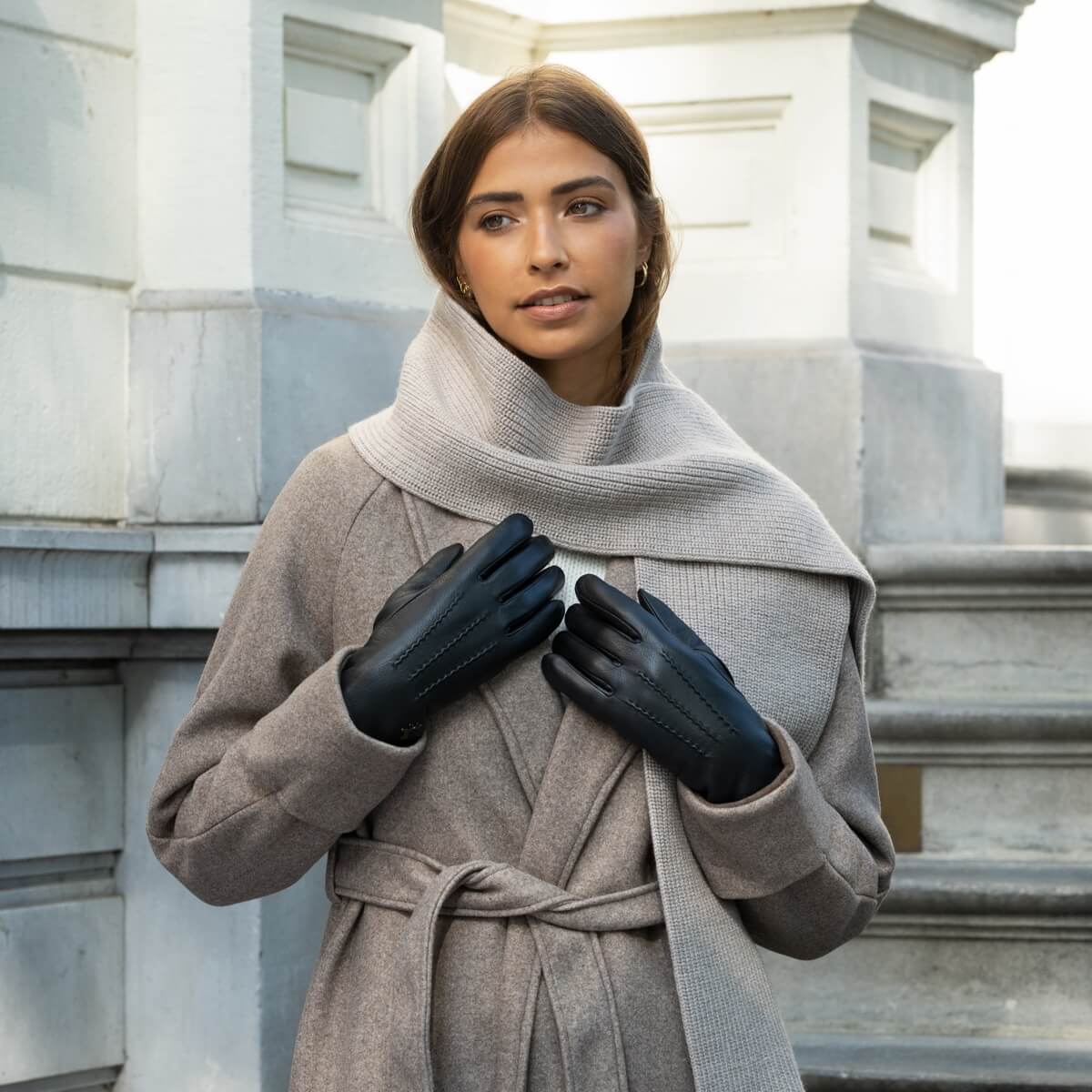 Alessandra (black) - goatskin leather gloves with lambswool lining & touchscreen feature - Schwartz & von Halen - US - 11