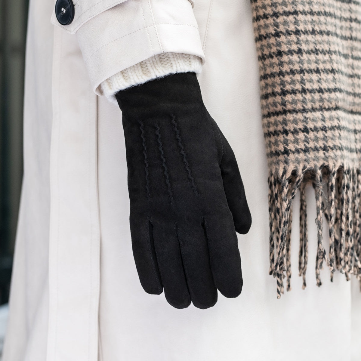 Elizabeth (black) - suede leather gloves with warm faux fur lining - Schwartz & von Halen - US - 7