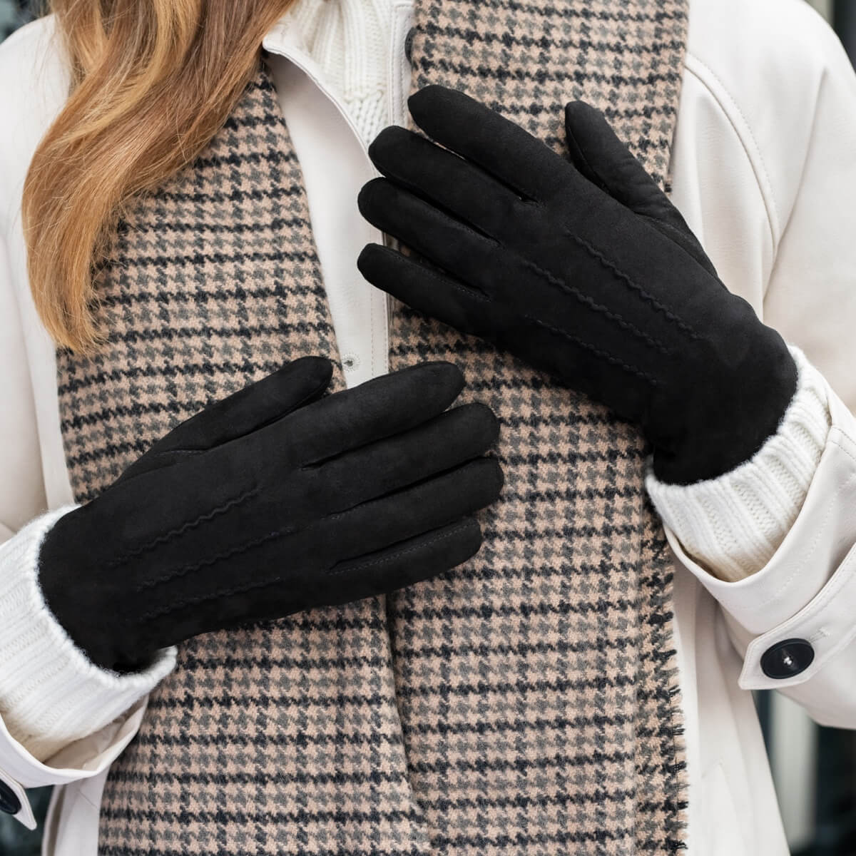 Elizabeth (black) - suede leather gloves with warm faux fur lining - Schwartz & von Halen - US - 10