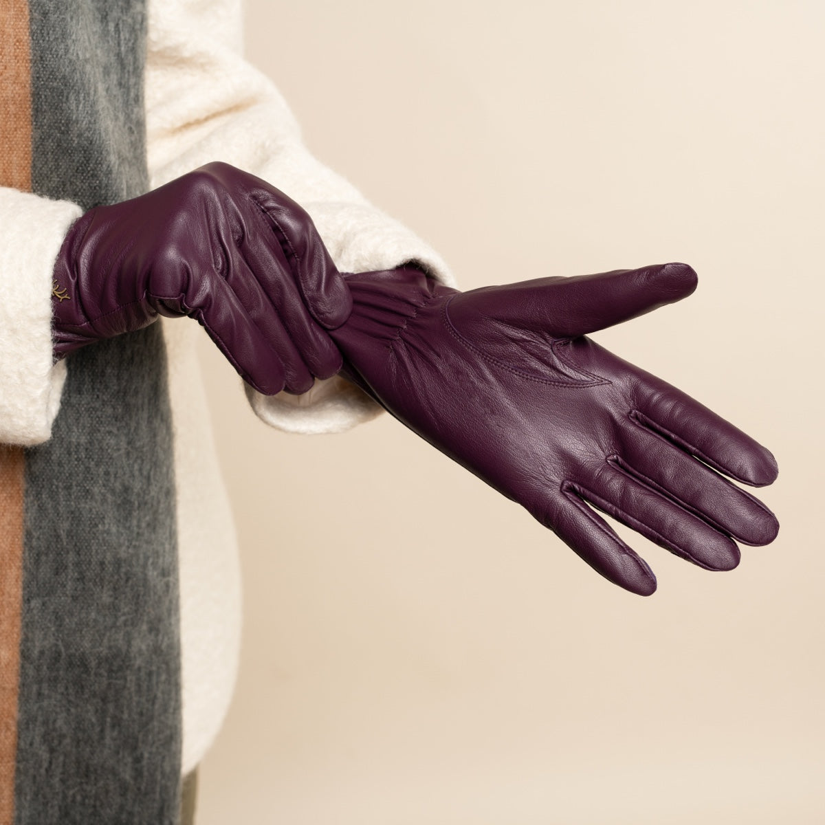 Ivy (purple) - sheepskin leather gloves with wool/cashmere lining & touchscreen feature  - Schwartz & von Halen - US - 12