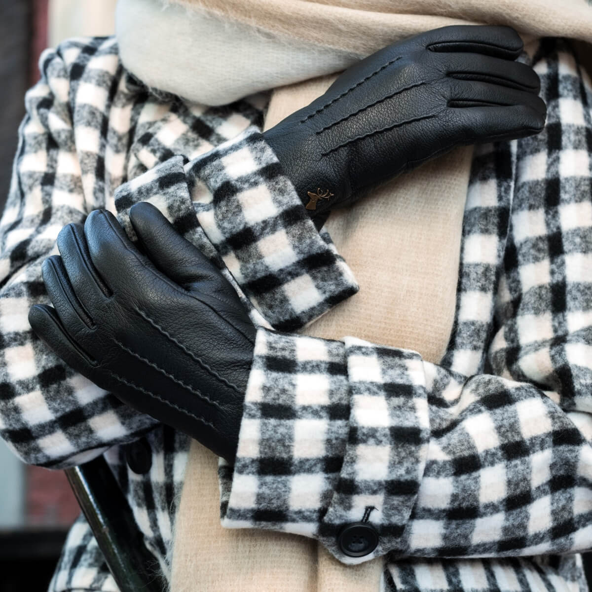 Julia (black) - goatskin leather gloves with luxury faux fur lining & touchscreen feature  - Schwartz & von Halen - US - 10