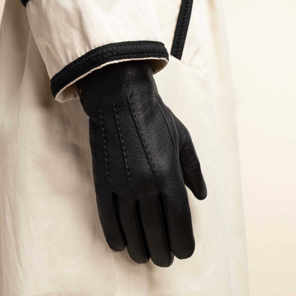 Julia (black) - goatskin leather gloves with luxury faux fur lining & touchscreen feature  - Schwartz & von Halen - US - 6